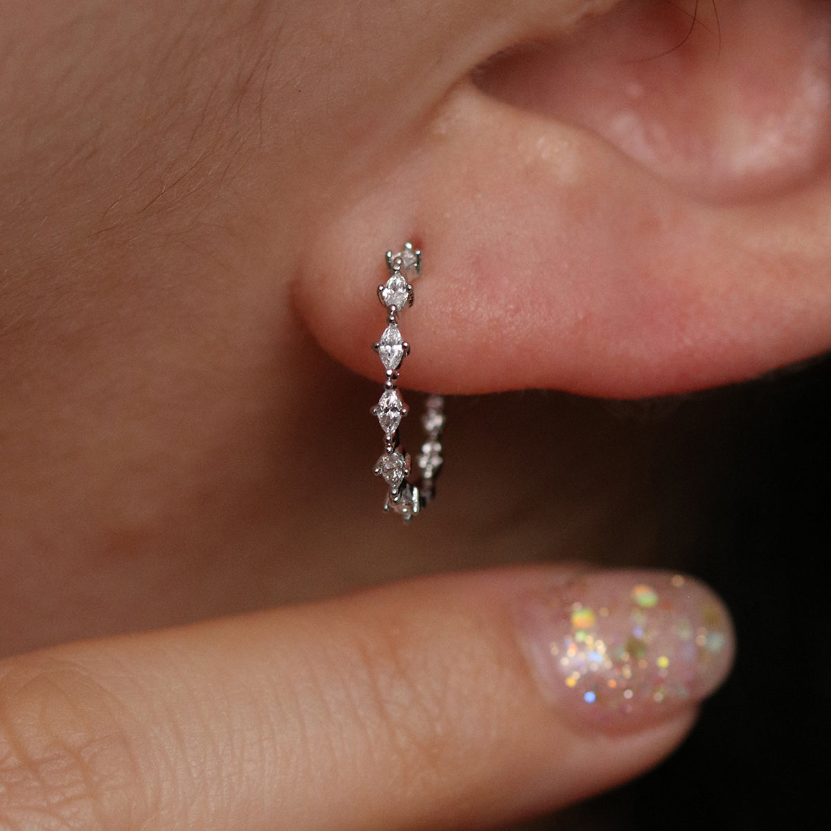 Relay cubic semi-hoop earrings-2