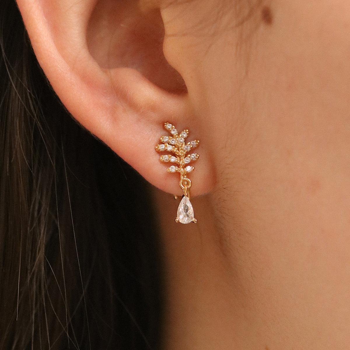 Cubic Leaf Clip On Earrings-1
