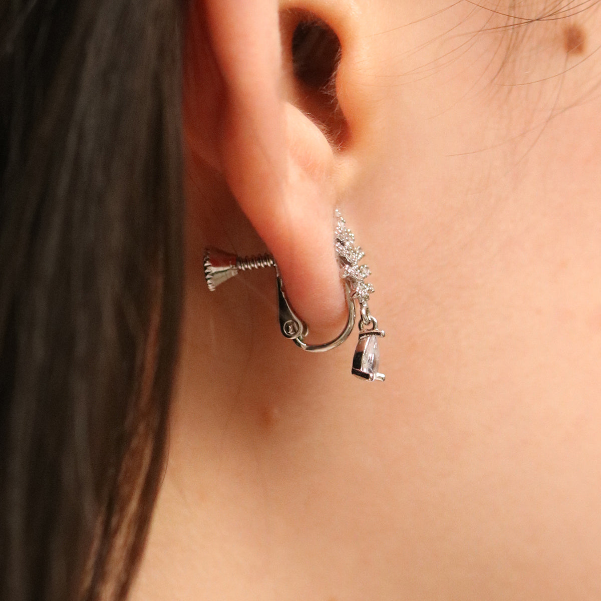 Cubic Leaf Clip On Earrings-3