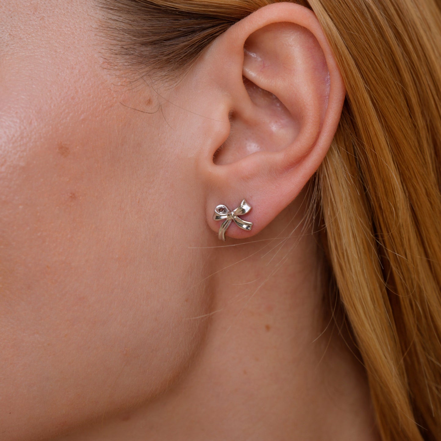 Aine Bow Studs-4