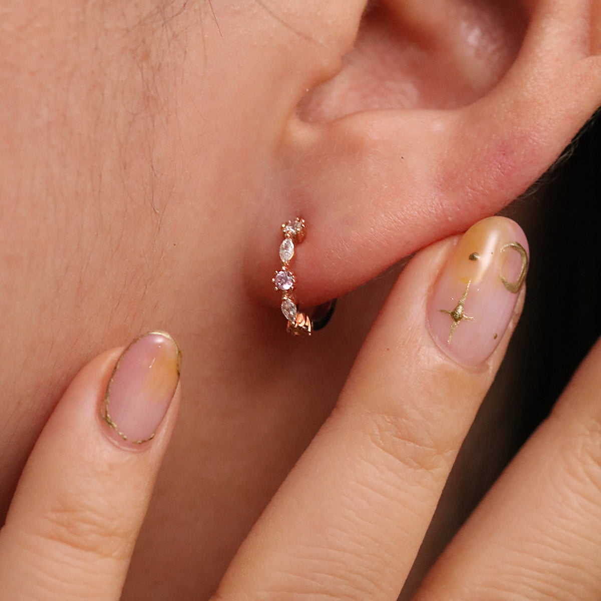 Pastel cubic huggie earrings-4